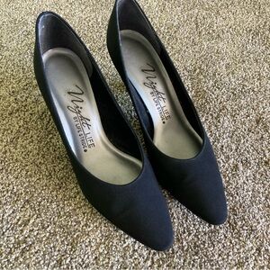 Life Stride Dress Shoe Heels Black Pumps 8.5 Narrow Matte Satin 2.5” Heel VTG